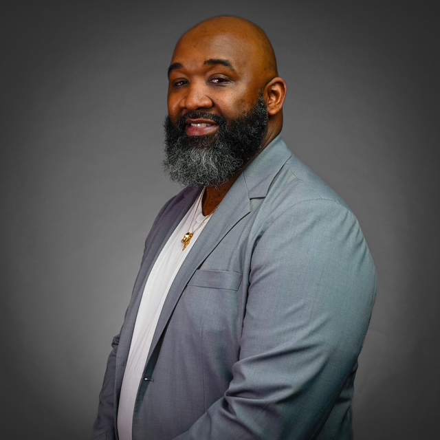 Portrait of Clive Vanterpool, photographer and founder of Tolaman284